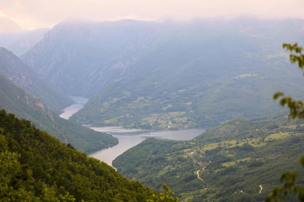 Dren Lux - Banjska Stena Chalet Perucac